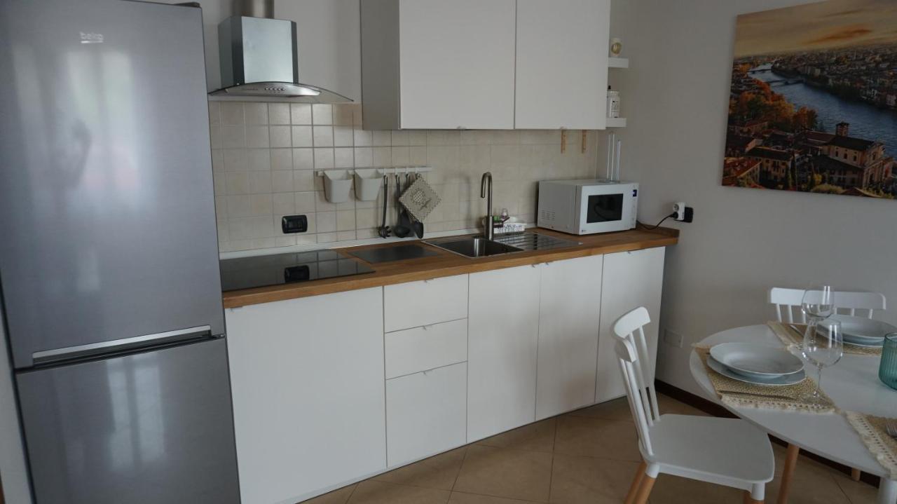 Appartamento A Verona E Parcheggio Nella Proprieta Εξωτερικό φωτογραφία
